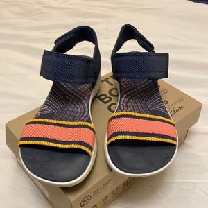 New Clarks cloudstepper sandals